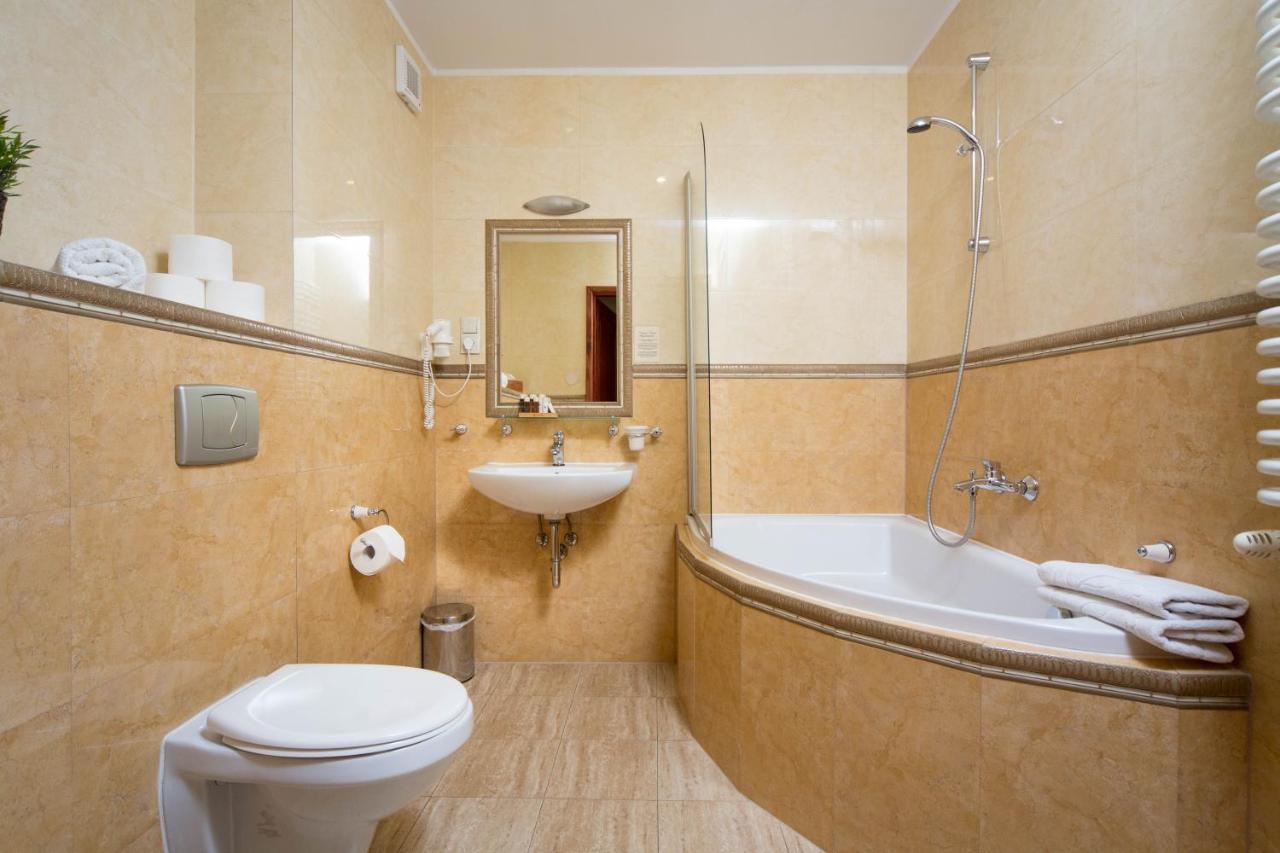 クラクフB12 - Comfort Apartemnts City Centerアパートメント エクステリア 写真