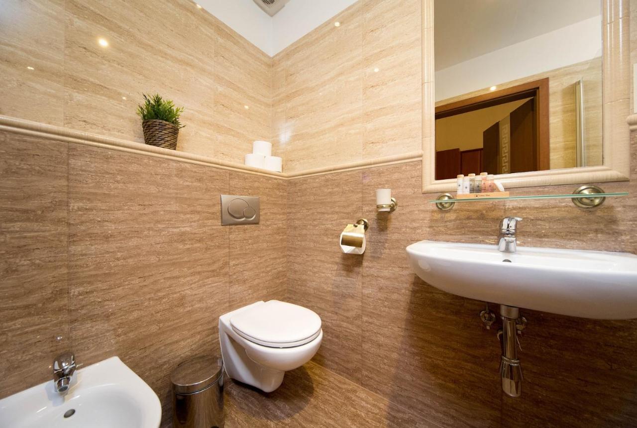 クラクフB12 - Comfort Apartemnts City Centerアパートメント エクステリア 写真