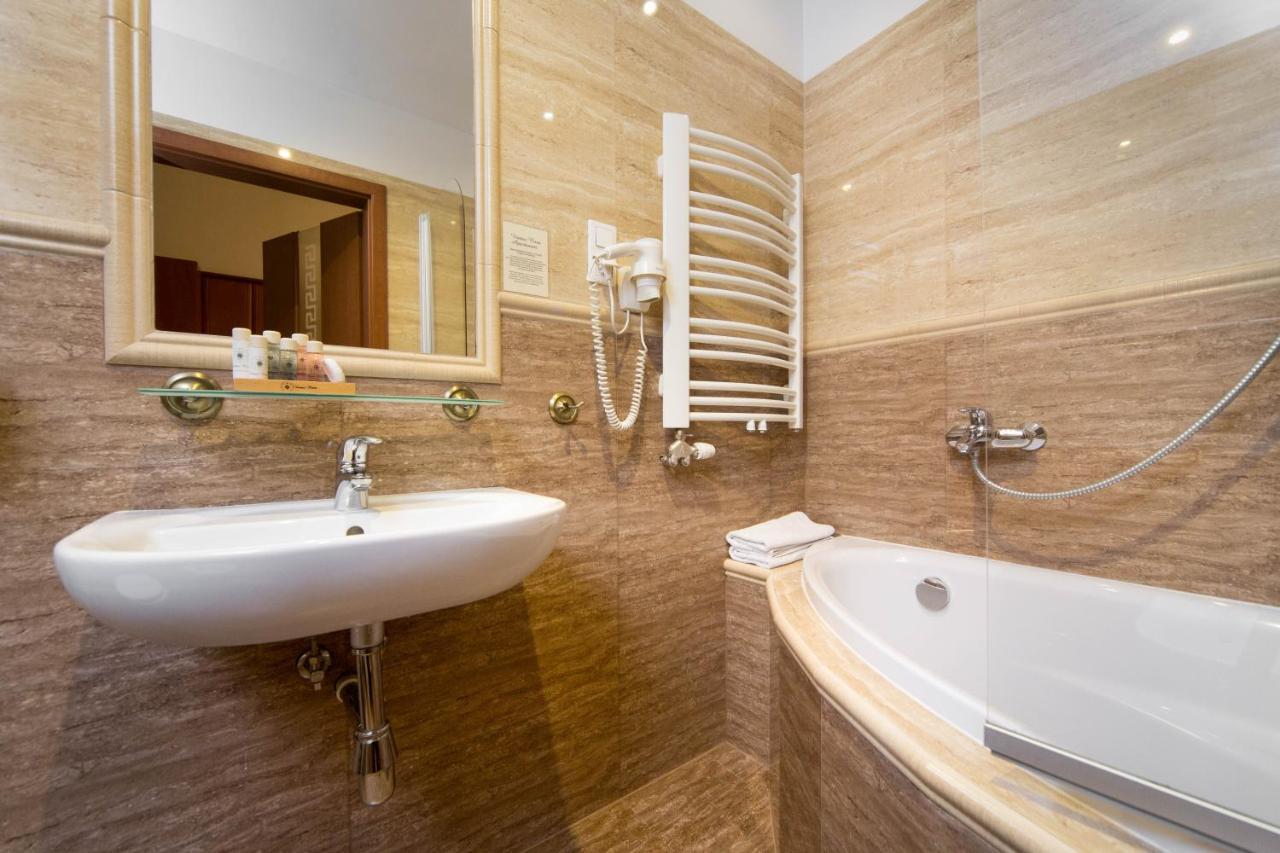クラクフB12 - Comfort Apartemnts City Centerアパートメント エクステリア 写真